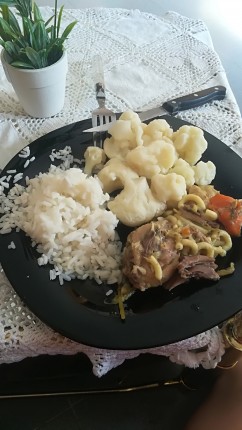 @curvyblogger Today's lunch.