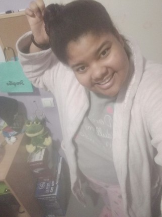 Pijama, ready to go sleep. Today was a productive day, I'm so tired but I'm happy because I'm keep p