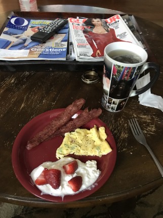 Not my usual breakfast but something a little more healthier green tea turkey bacon omelette and som