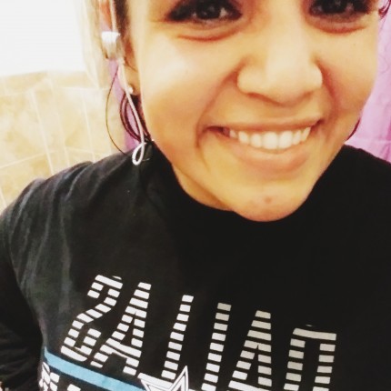 Hey everybody! I am so determined to get back on track! I did Dietbets last year and lost over 50lbs