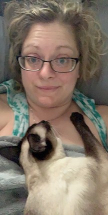 But mmmoooooommmmm.....don’t get up to jog. Get up to feed me!!!