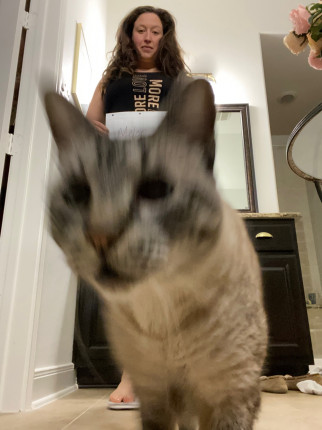 My first attempt at taking a full body pic for the weigh in photo :joy:…