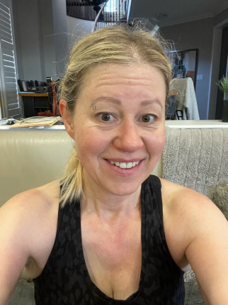Just finished Day 5 of week 4 of Let’s Get Up! :dancer::sweat_drops: So sweaty!! I have been followi