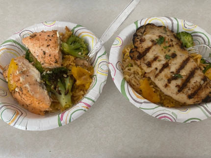 I had a salmon and broccoli with rice bowl. Bulked up on the salmon and broccoli, cut back on the ri