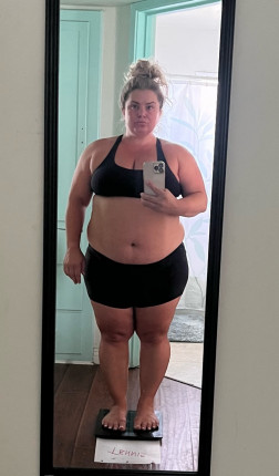 Wanted to say hi to group and thank my dear friend Amanda N for referring me!! My first Diet Bet cha