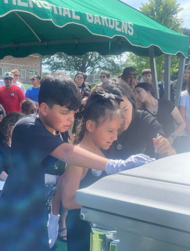 I just want to wish all you ladies good luck with final weigh-ins. I honestly gave up 2 weeks ago wi