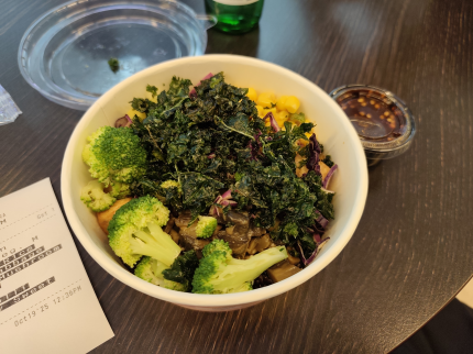 My Poké Bowl. Black rice, kale chips, mushrooms, tofu, mango, red cabbage, sweet corn and a soya chi