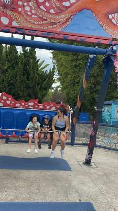 A non scale win. IYKYK Tips for amusement parks: -pack a healthy lunch & snacks (even if it mean