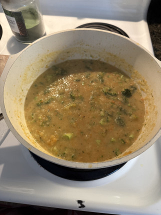 Made broccoli cheddar soup today but with blended cauliflower instead of cream, 1/2 cup low fat ched