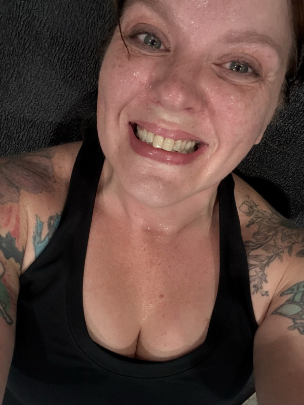 What an amazing first workout! So much sweat and all the jello legs! Hi! I’m Jen. In 2020 I lost 113