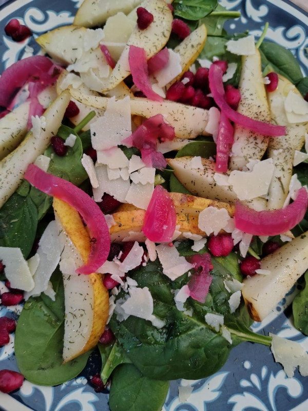 I made a very fun salad for lunch today! I'm so proud of myself for really clearing out all of the t