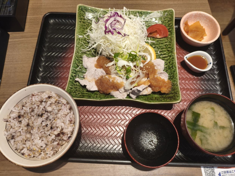 Another 610 cal lunch in Tokyo