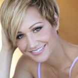 Jamie Eason's Holiday Hustle