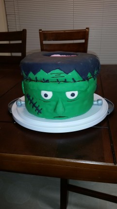 My kids are lucky I love them, or I wouldnt do these cakes lol.