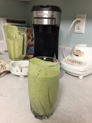 Finally got myself to try the Green Grinch shake and it's actually really good!!!